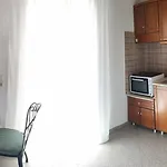 Alexandra\'S Apartments